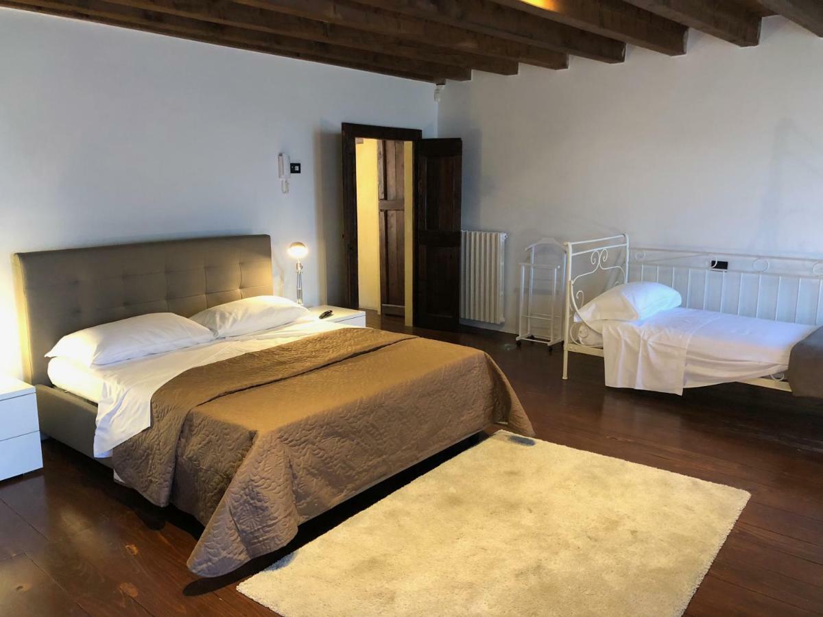 Relais Corte Bercelli Валеджо-суль-Минчо Экстерьер фото